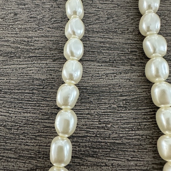 Chico's Pearl Necklace with Silver Chain - Picture 4 of 4
